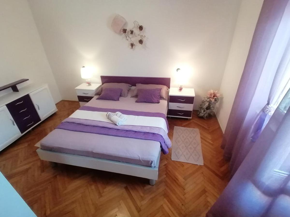 Apartmani Niki Hvar Hvar Town Exterior photo