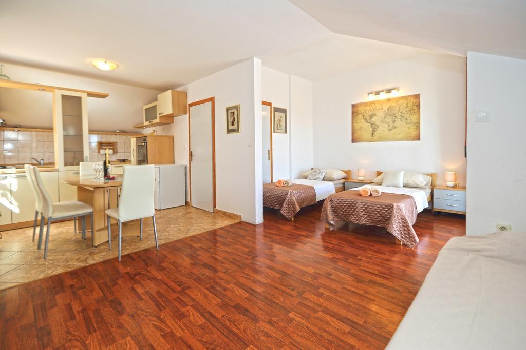 Apartmani Niki Hvar Hvar Town Room photo