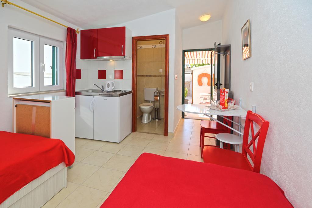 Apartmani Niki Hvar Hvar Town Exterior photo